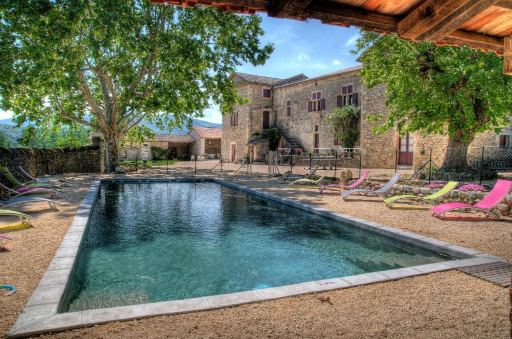 Gites Du Domaine Des Dames ヴァロン・ポン・ダルク 部屋 写真